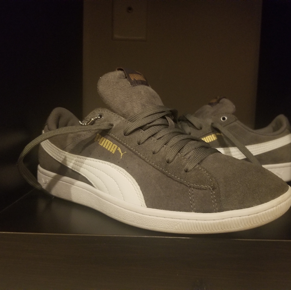 OG Pumas. Memory foam bottom.